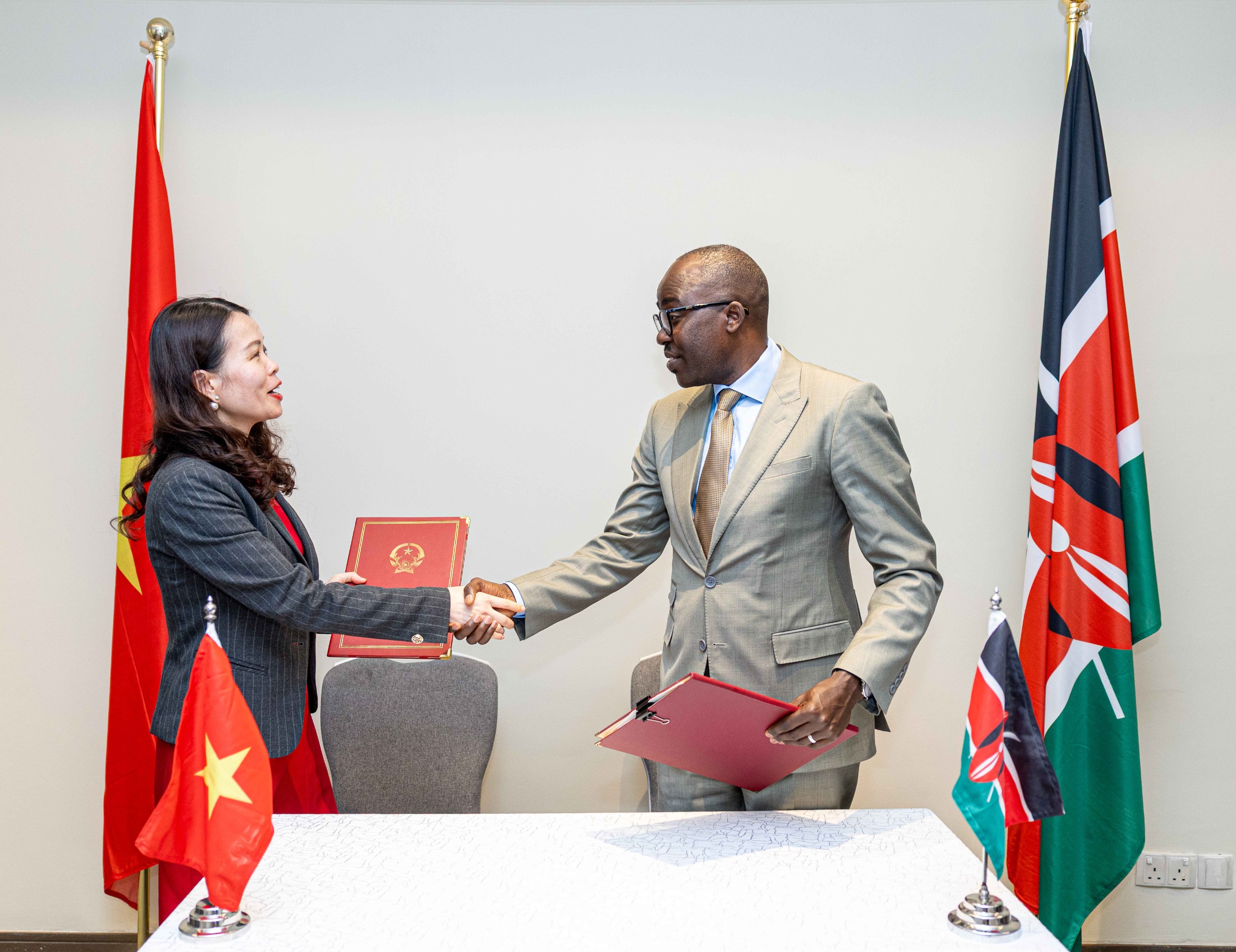 Dr. Korir SingOei and Special Envoy H. E. Madame Nguyen Minh Hang