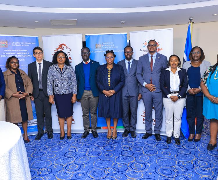 Group photo of Diplomatic corps and KTB team